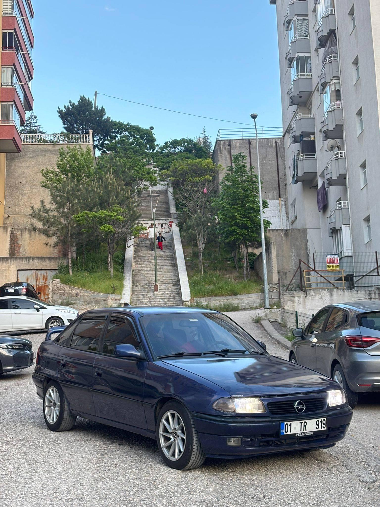 https://cdn.ilanlar.com/images/l1/l2/{width}/{height}/10008038_1779992608241397305.jpg