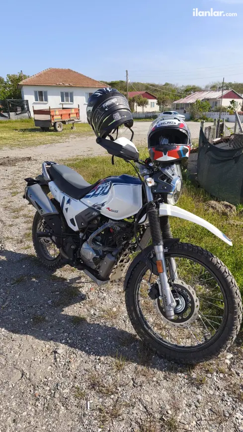 2024 Hero Xpulse 200 benzinli manuel motosiklet - Fotoğraf 1