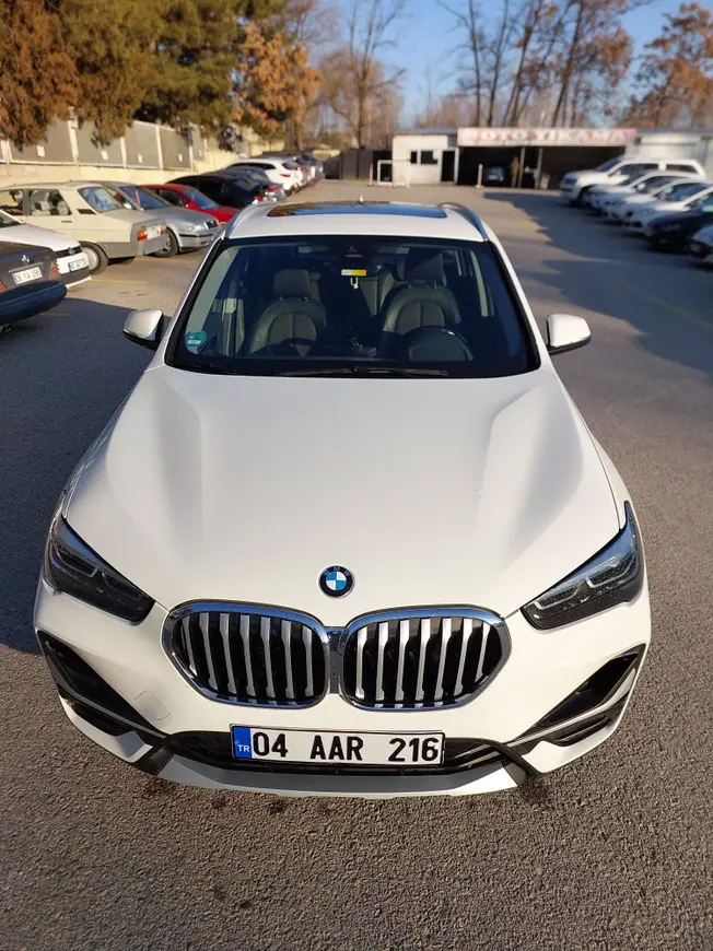 2020 BMW X1 18i sDrive benzinli otomatik arazi, SUV, Pick-up - Fotoğraf 1