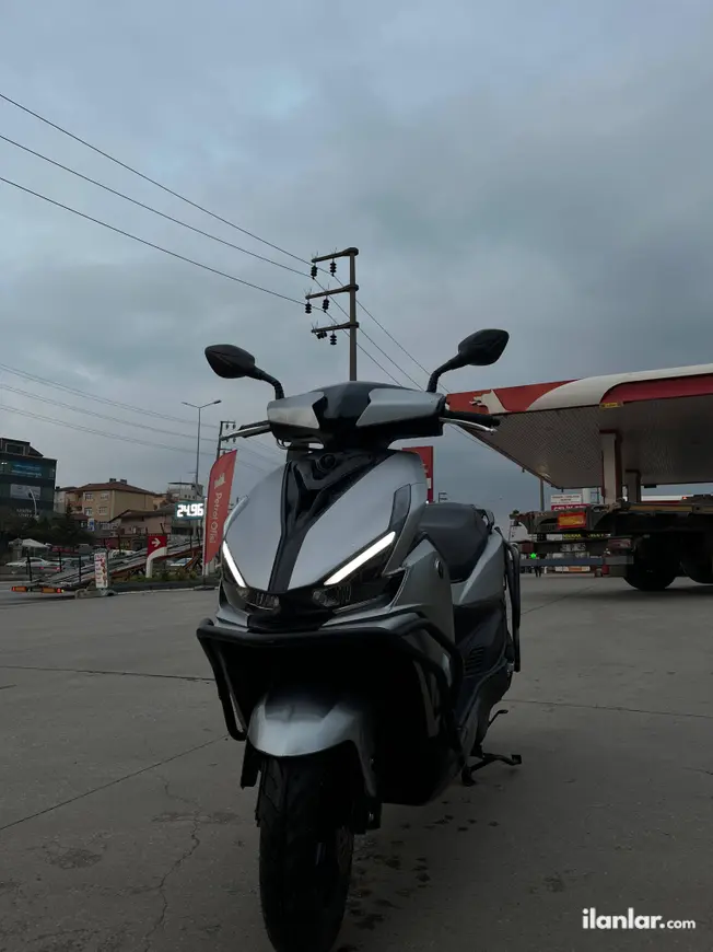 2025 RKS Rocca 100 Max benzinli otomatik motosiklet - Fotoğraf 1