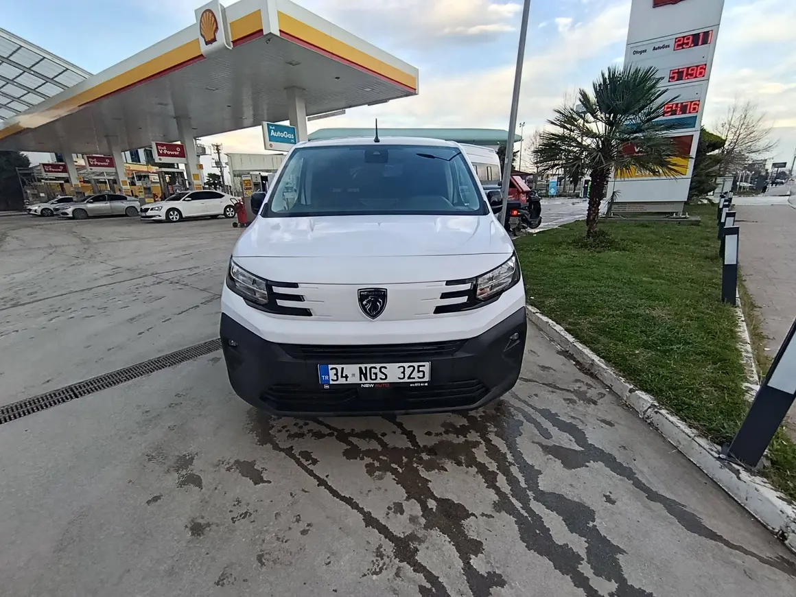 2024 Peugeot Partner 1.5 BlueHDI dizel manuel minivan & Panelvan - Fotoğraf 1