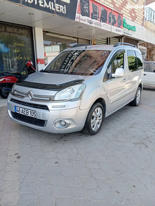 2012 Citroen Berlingo 1.6 HDi dizel manuel minivan & Panelvan - Fotoğraf 1