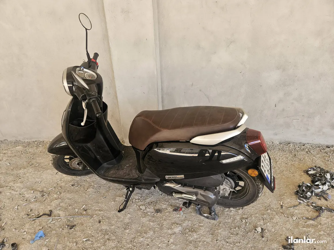 2023 QJ VPS125 benzinli otomatik motosiklet - Fotoğraf 1