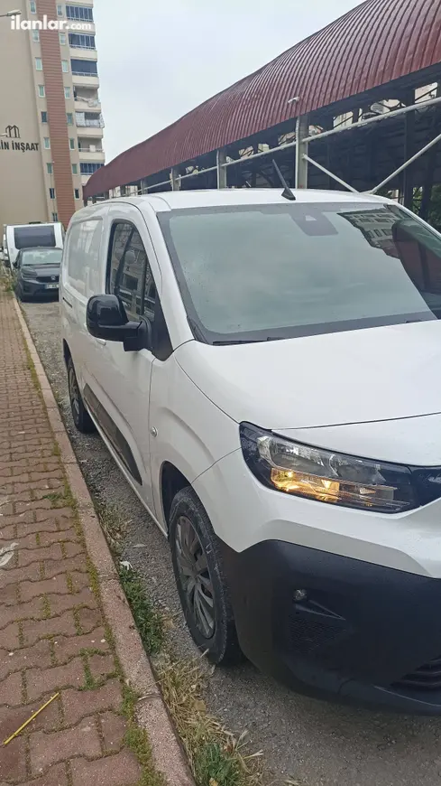 2024 Citroen Berlingo 1.5 BlueHDI dizel manuel minivan & Panelvan - Fotoğraf 1