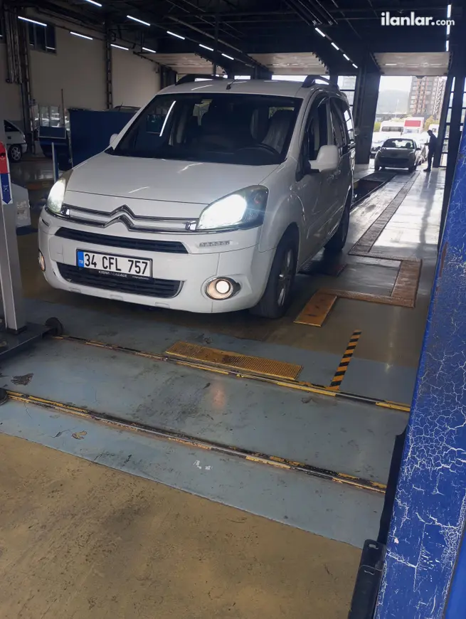 2014 Citroen Berlingo 1.6 HDi dizel manuel minivan & Panelvan - Fotoğraf 1