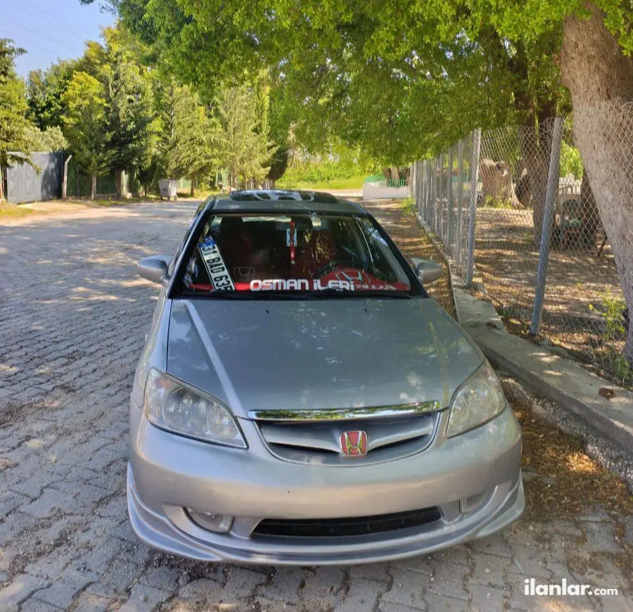 2004 Honda Civic 1.6 i-VTEC benzinli manuel otomobil - Fotoğraf 1