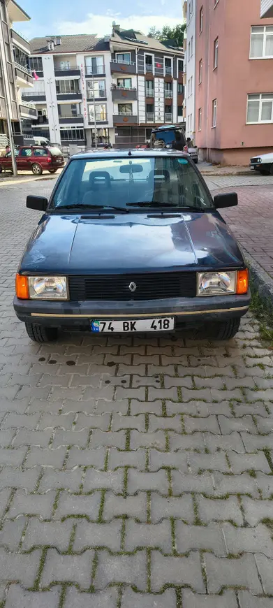 1994 Renault R 9 1.4 lPG manuel otomobil - Fotoğraf 1