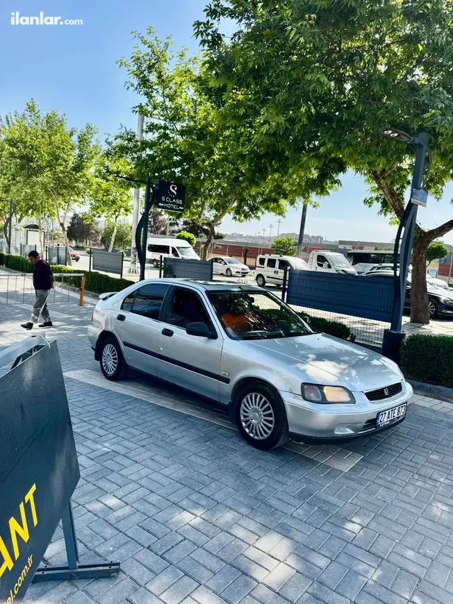1997 Honda Civic 1.6 benzinli manuel otomobil - Fotoğraf 1