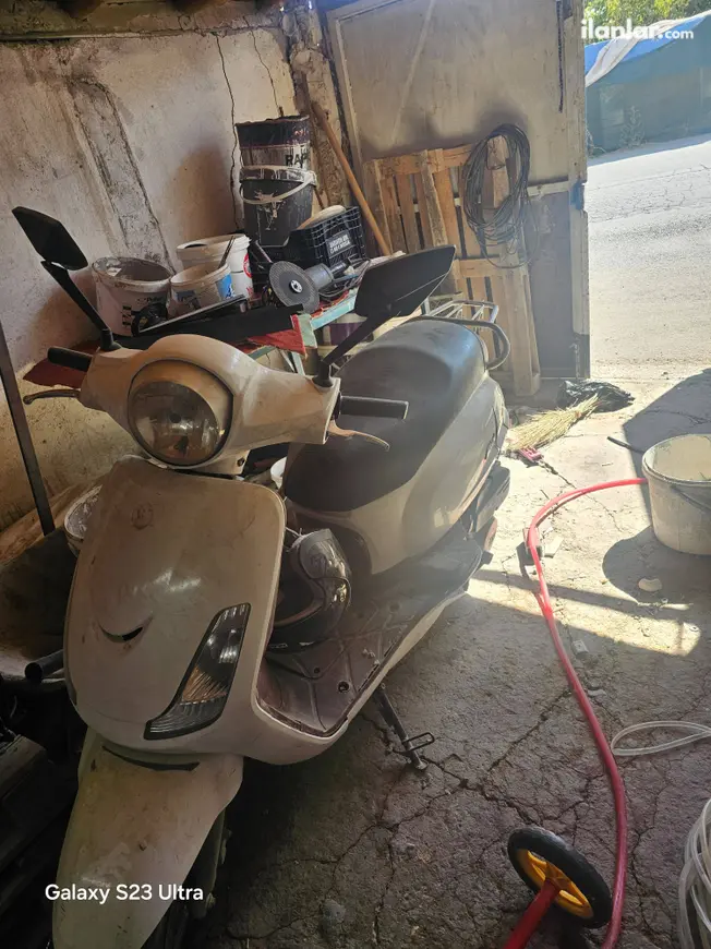 2010 SYM Fiddle II 125 benzinli otomatik motosiklet - Fotoğraf 1