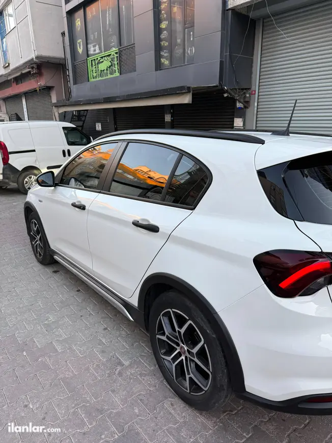 2024 Fiat Egea Cross 1.4 Fire benzinli manuel arazi, SUV, Pick-up - Fotoğraf 1