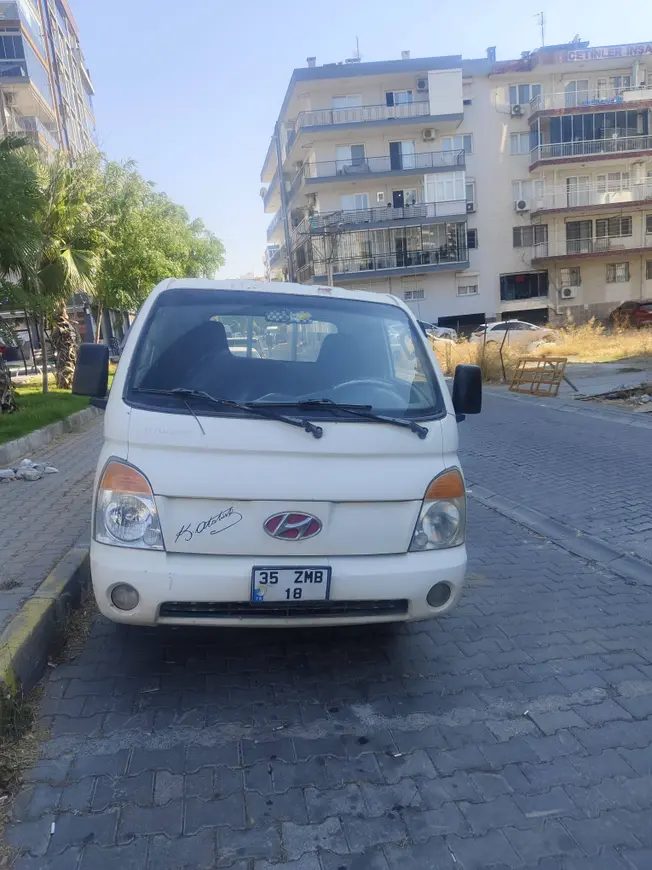 2006 Kamyon & Kamyonet Hyundai H dizel manuel ticari Araçlar - Fotoğraf 1