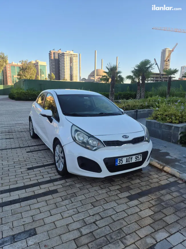 2012 Kia Rio 1.4 CRDi dizel manuel otomobil - Fotoğraf 1