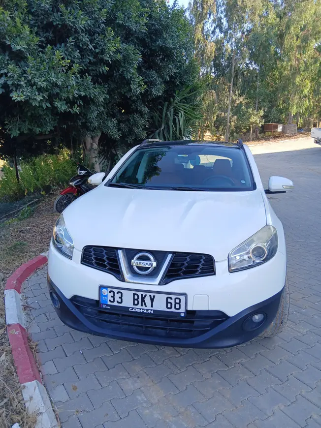 2011 Nissan Qashqai 1.6 benzinli manuel arazi, SUV, Pick-up - Fotoğraf 1