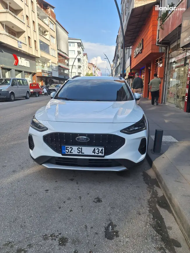 2024 Ford Focus 1.5 TDCi dizel otomatik otomobil - Fotoğraf 1