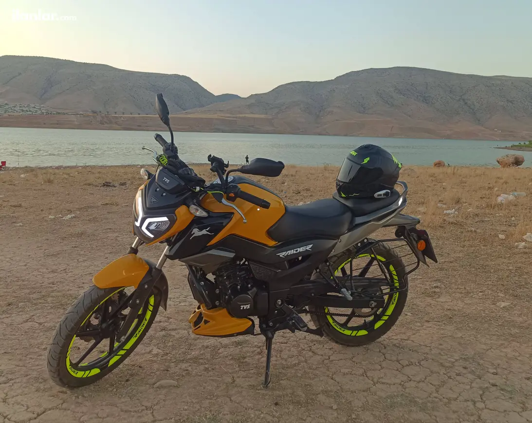2024 TVS Raider 125 benzinli manuel motosiklet - Fotoğraf 1