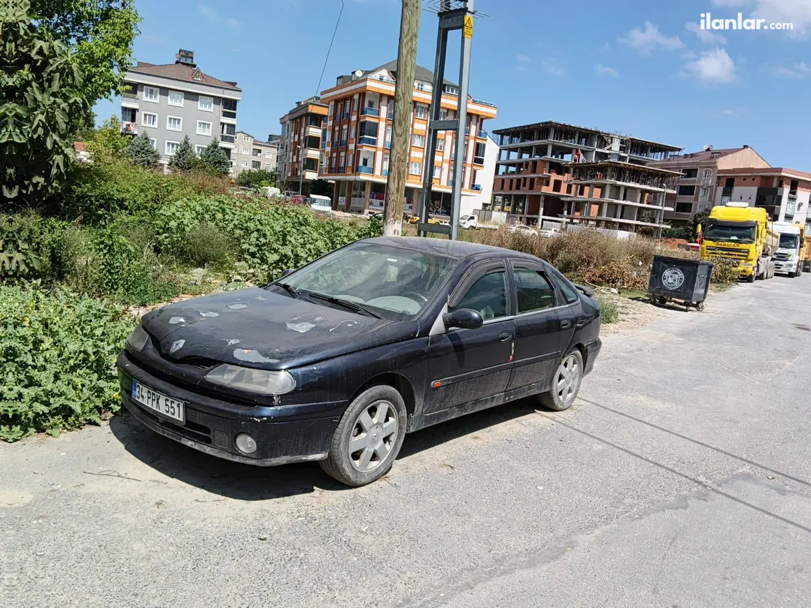 2000 Renault Laguna 2.0 benzinli manuel otomobil - Fotoğraf 1