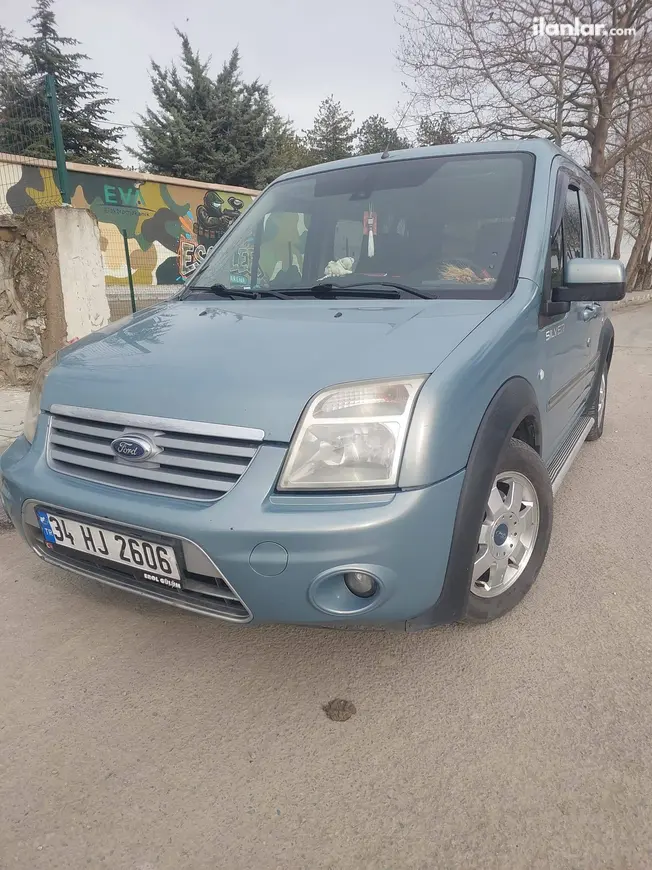 2011 Ford Tourneo Connect 1.8 TDCI dizel manuel minivan & Panelvan - Fotoğraf 1