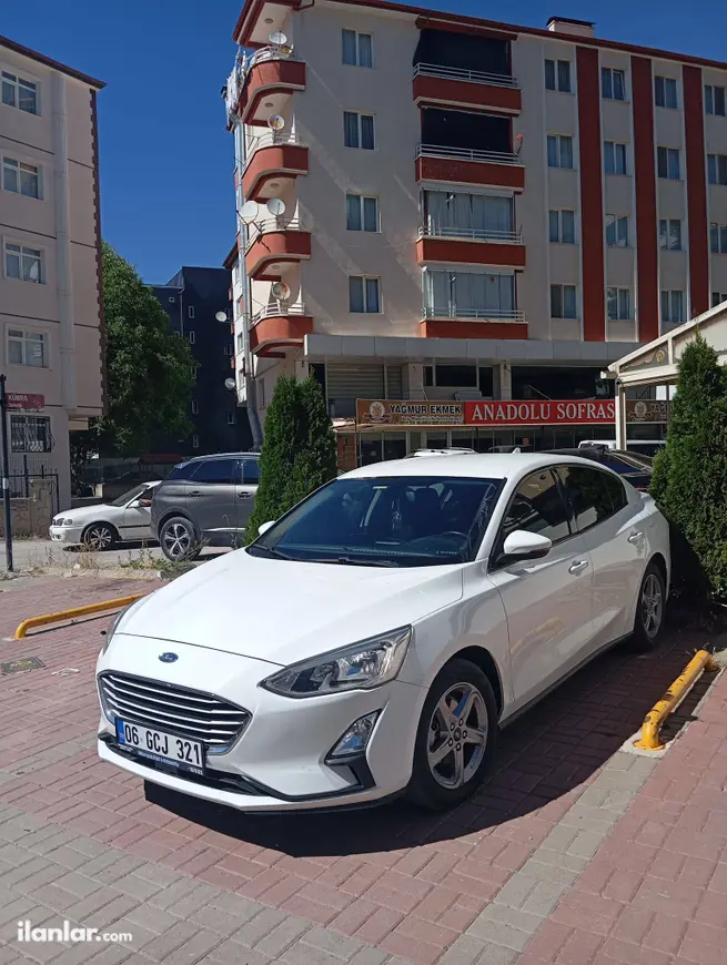 2019 Ford Focus 1.5 TDCi dizel otomatik otomobil - Fotoğraf 1