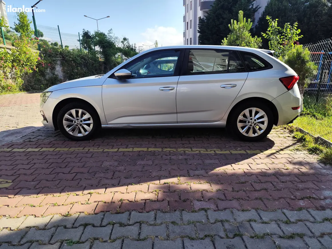 2023 Skoda Scala 1.0 TSI benzinli otomatik otomobil - Fotoğraf 1