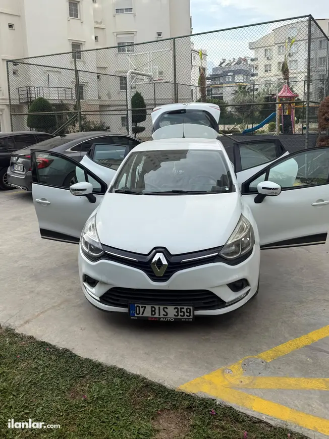 2018 Renault Clio 1.5 dCi dizel yarı Otomatik otomobil - Fotoğraf 1