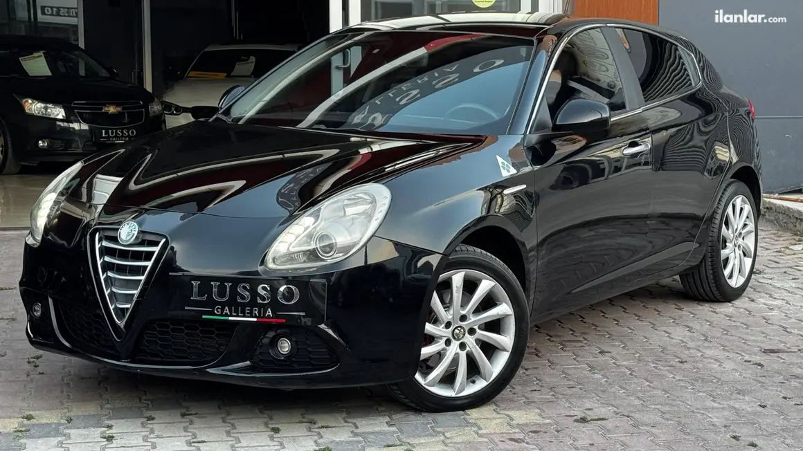 2012 Alfa Romeo Giulietta 1.4 TB dizel otomatik otomobil - Fotoğraf 1