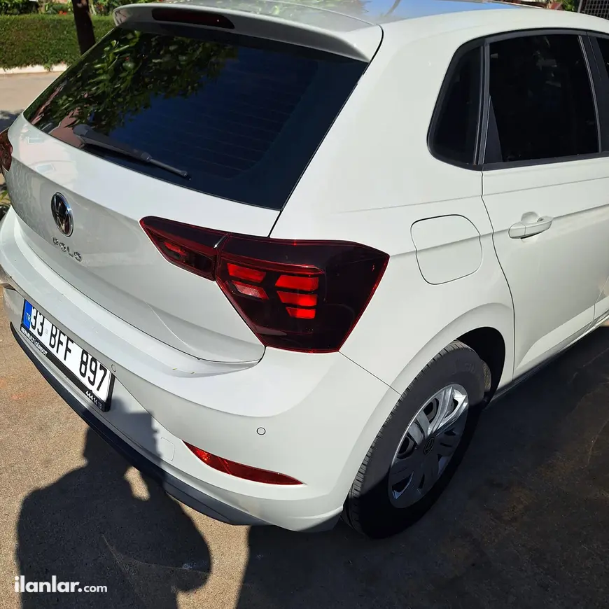 2024 Volkswagen Polo 1.0 benzinli manuel otomobil - Fotoğraf 1