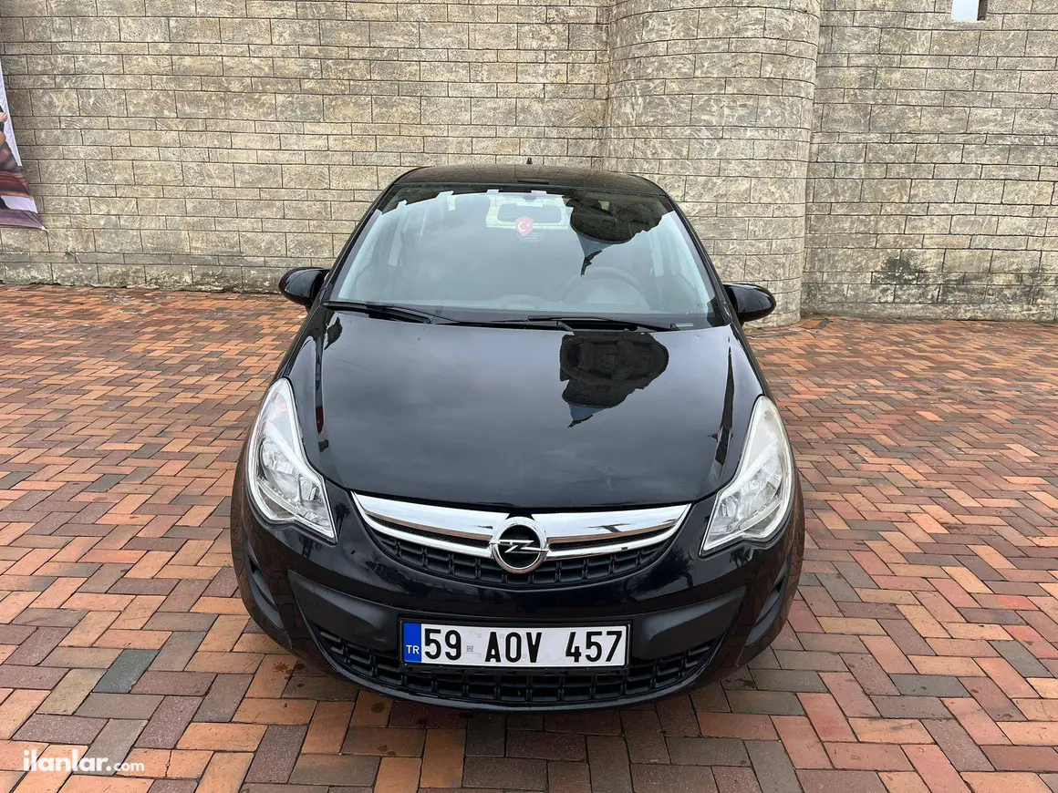 2013 Opel Corsa 1.2 Twinport benzinli manuel otomobil - Fotoğraf 1