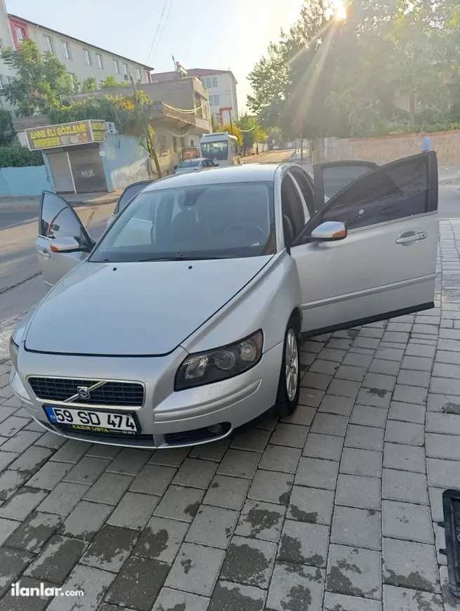 2006 Volvo S40 1.6 D dizel manuel otomobil - Fotoğraf 1