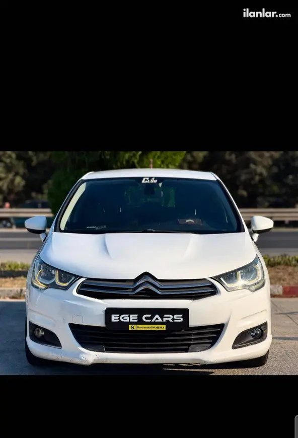 2013 Citroen C4 1.6 e-HDi dizel yarı Otomatik otomobil - Fotoğraf 1