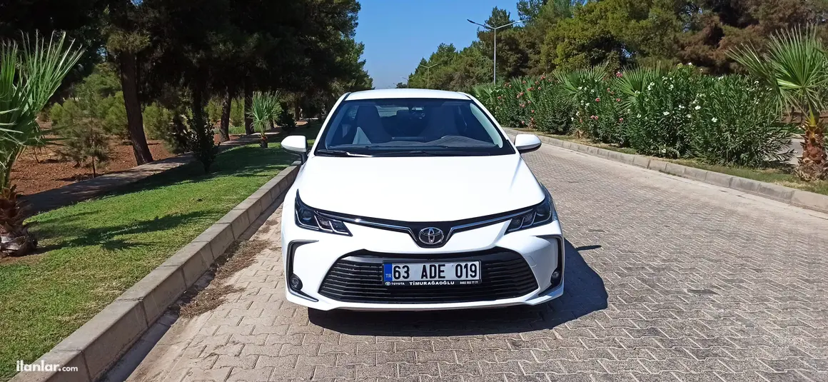 2021 Toyota Corolla 1.5 benzinli otomatik otomobil - Fotoğraf 1