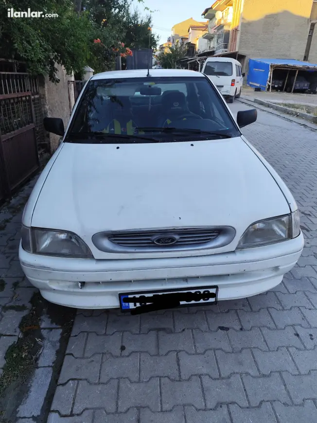 1995 Ford Escort 1.6 benzinli manuel otomobil - Fotoğraf 1