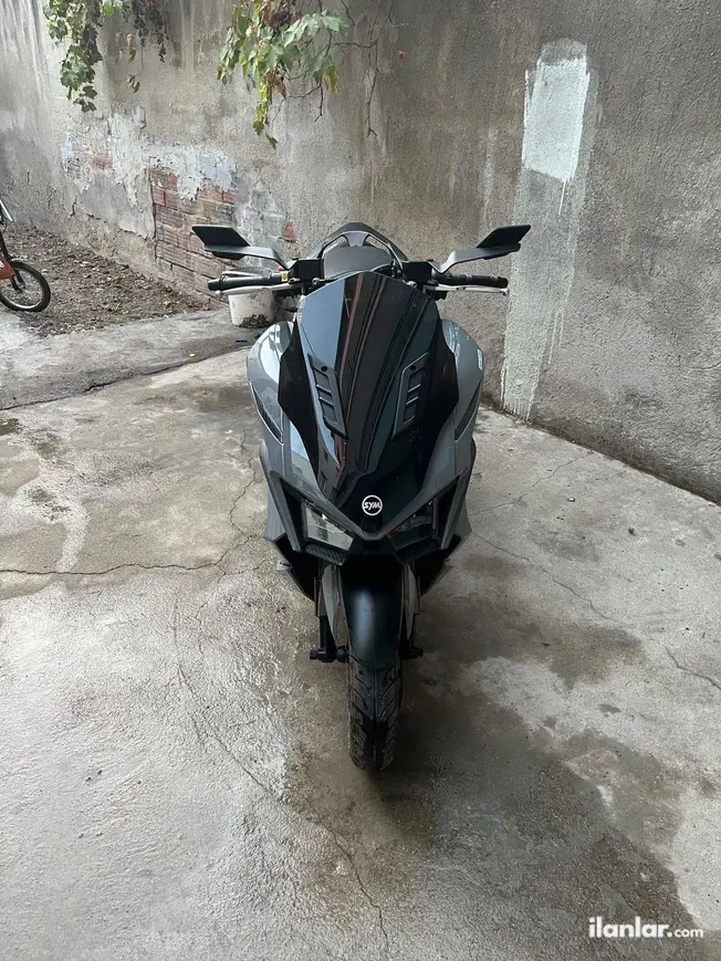 2025 SYM Jet X 125 benzinli otomatik motosiklet - Fotoğraf 1