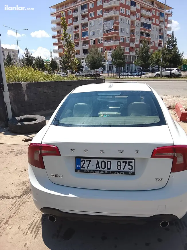 2012 Volvo S60 1.6 T4 benzinli otomatik otomobil - Fotoğraf 1