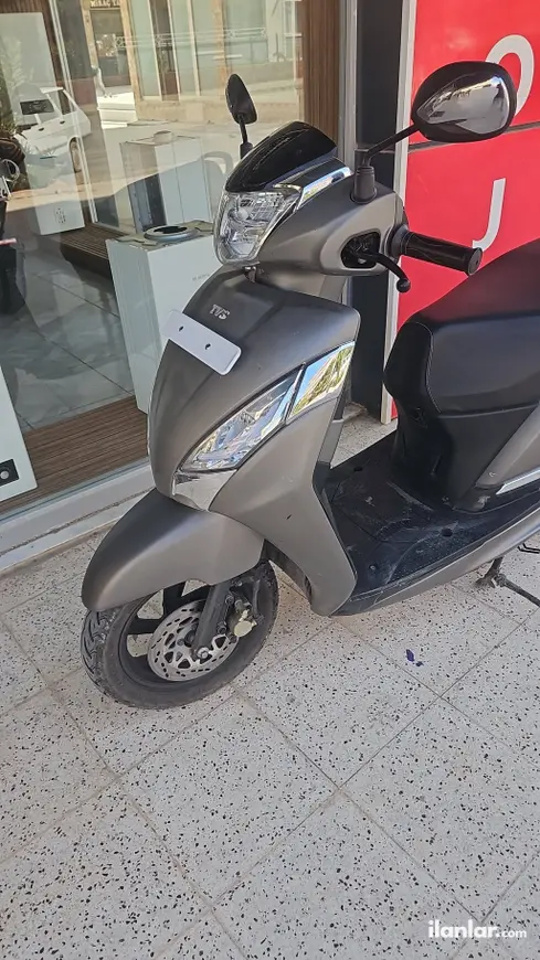 2023 TVS Jupiter 125 benzinli otomatik motosiklet - Fotoğraf 1