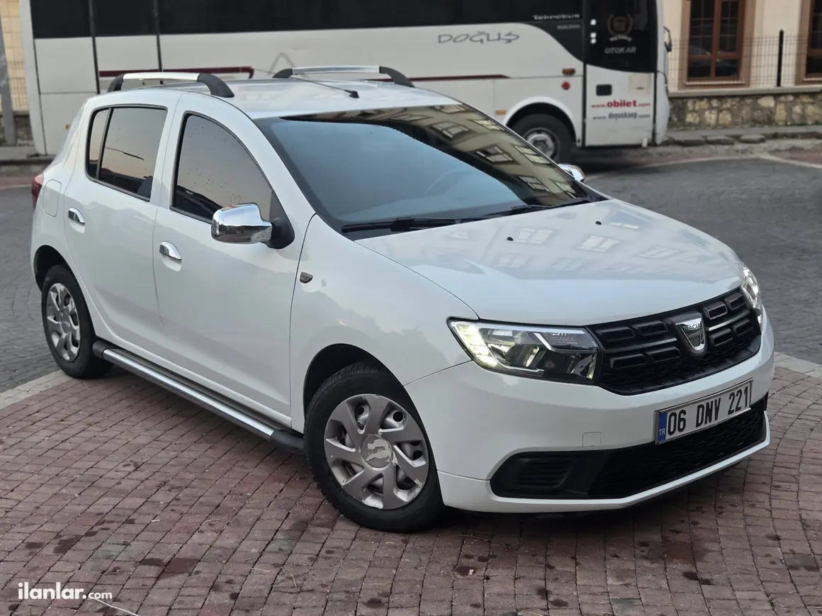 2019 Dacia Sandero 1.0 benzinli manuel otomobil - Fotoğraf 1