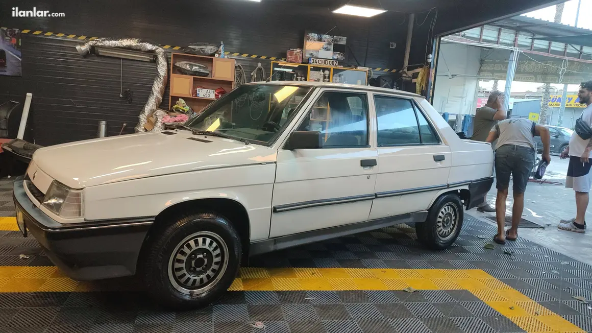 1995 Renault R 9 1.4 Broadway lPG manuel otomobil - Fotoğraf 1