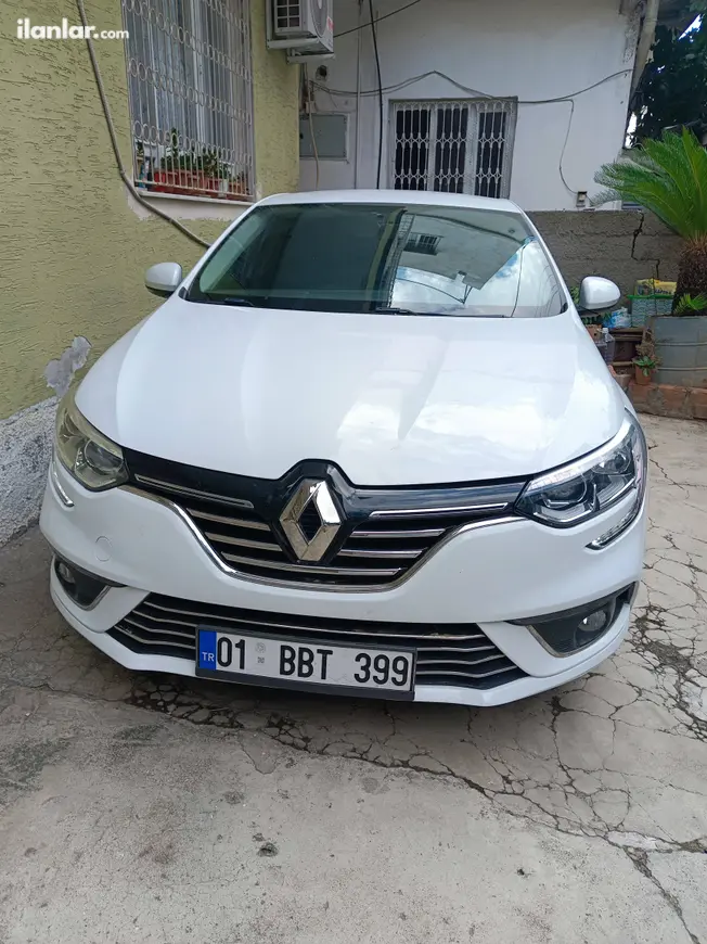 2017 Renault Megane 1.6 benzinli manuel otomobil - Fotoğraf 1