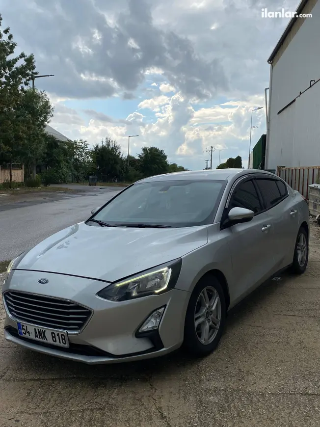2020 Ford Focus 1.5 TDCi dizel otomatik otomobil - Fotoğraf 1