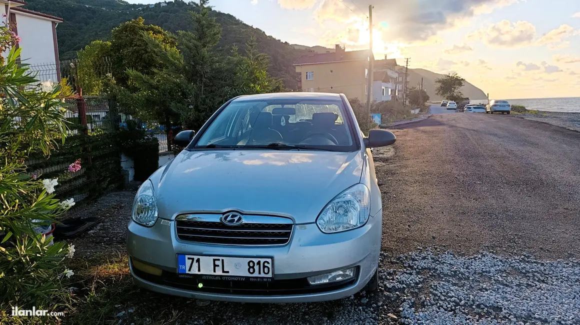 2011 Hyundai Accent Era 1.4 dizel manuel otomobil - Fotoğraf 1