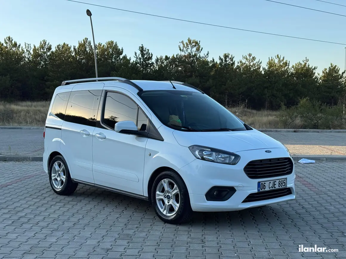 2021 Ford Tourneo Courier 1.5 TDCi dizel manuel minivan & Panelvan - Fotoğraf 1
