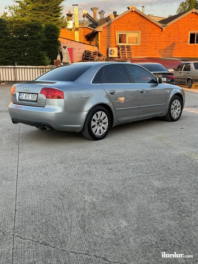 2005 Audi A4 A4 Sedan diğer tiptronic otomobil - Fotoğraf 1