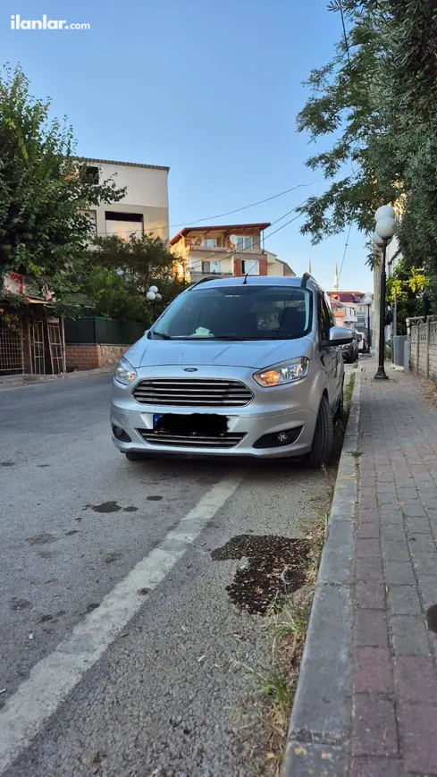 2015 Ford Tourneo Courier 1.6 TDCi dizel manuel minivan & Panelvan - Fotoğraf 1