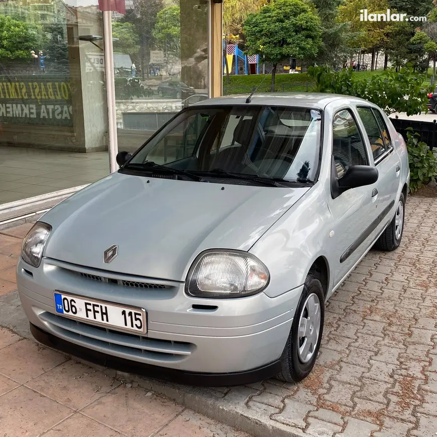2000 Renault Clio 1.4 benzinli manuel otomobil - Fotoğraf 1