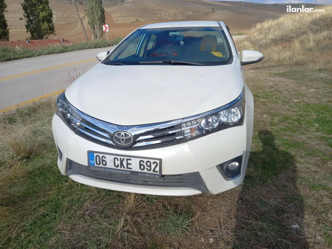 2015 Toyota Corolla 1.33 benzinli manuel otomobil - Fotoğraf 1