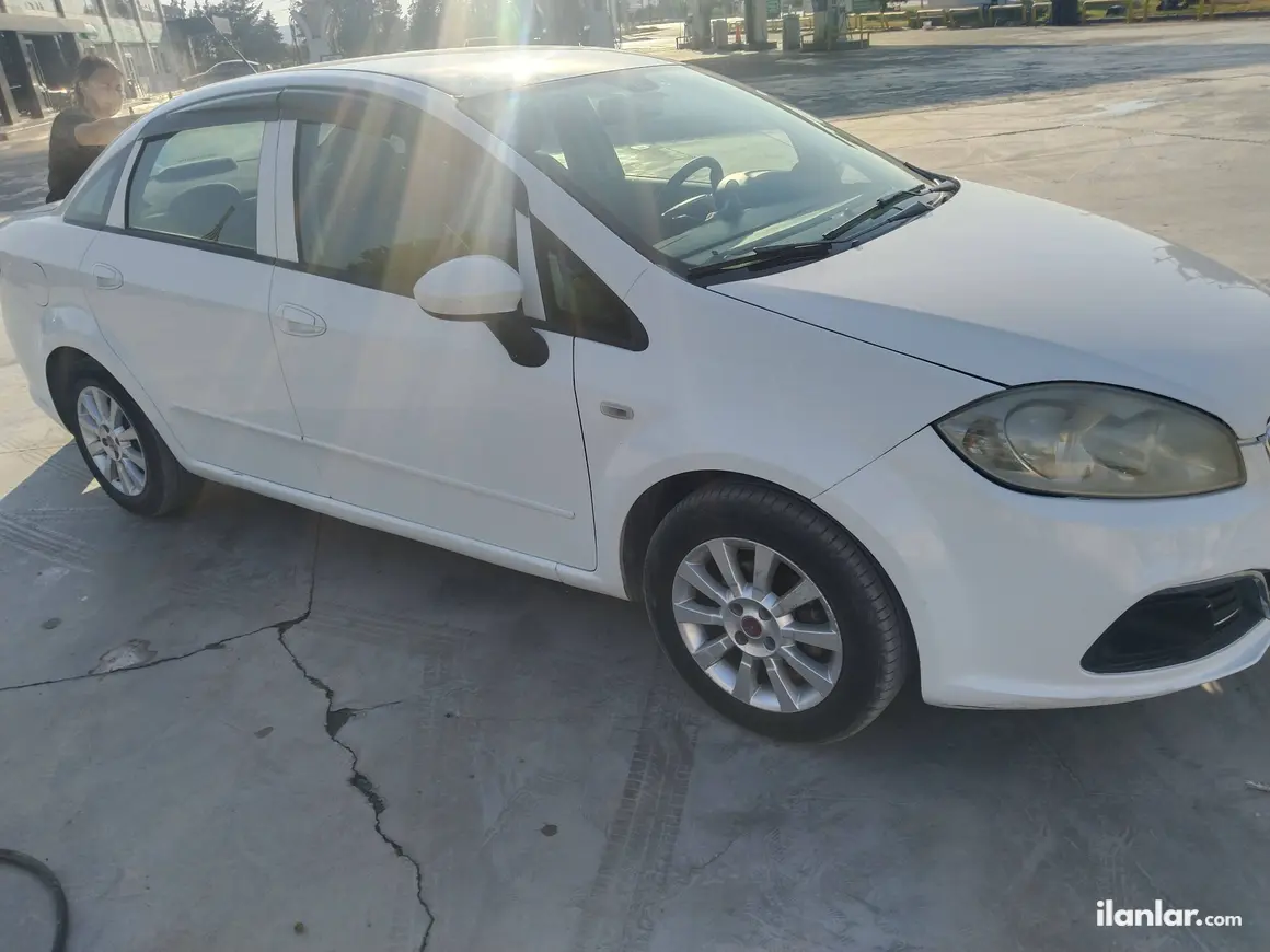 2012 Fiat Linea 1.3 Multijet dizel manuel otomobil - Fotoğraf 1