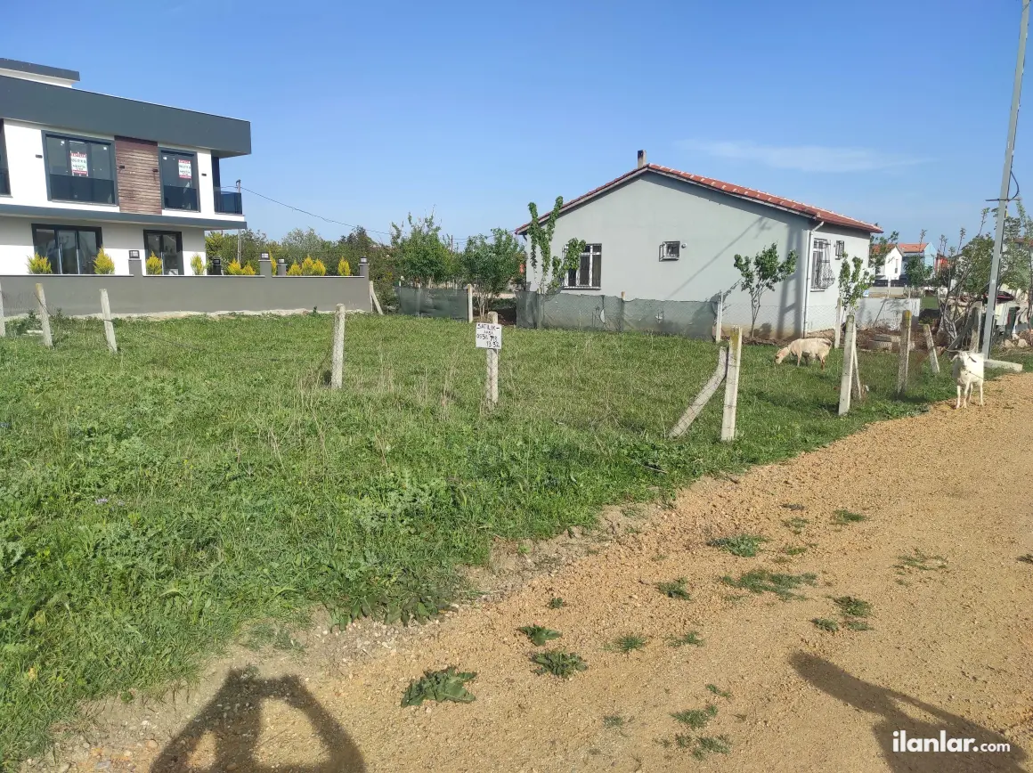 İstanbul Silivri Gümüşyaka Mahallesi 300 m² satılık villa arsa - Fotoğraf 1