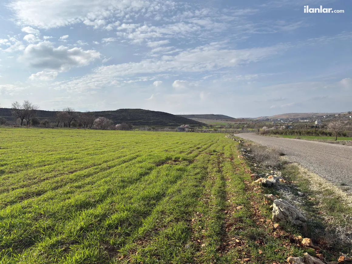 Gaziantep Şahinbey Gülpınar Mahallesi 1.030 m² satılık arazi arsa - Fotoğraf 1