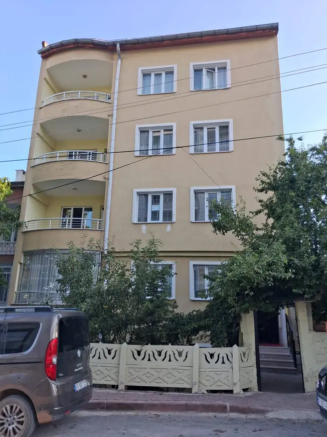 Sivas Merkez Alibaba Mahallesi 3+1 142 m² kiralık daire - Fotoğraf 1