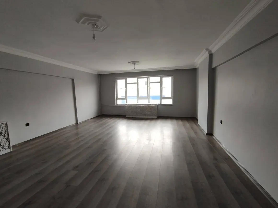 Eskişehir Odunpazarı Kurtuluş Mahallesi 3+1 150 m² satılık daire - Fotoğraf 1