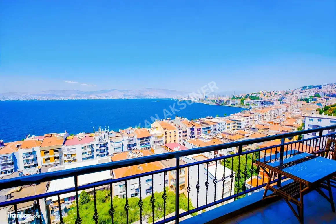 İzmir Konak Akın Simav Mahallesi 3+1 180 m² satılık daire - Fotoğraf 1